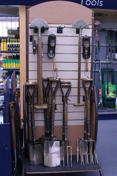ガーデンセンターのツール売り場