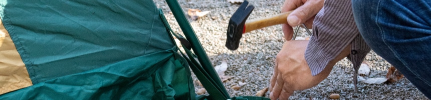テントの張り方