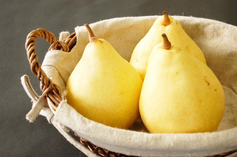 新潟県加茂市産　やまきん果樹園のル　レクチエ　約４ｋｇ（９～１２玉入）【注文期限：12月15日】
