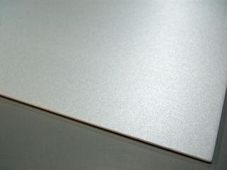 発泡スチレンボード 約275×400×2mm 紙貼り