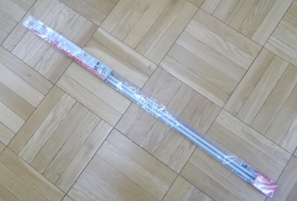 ホワイト