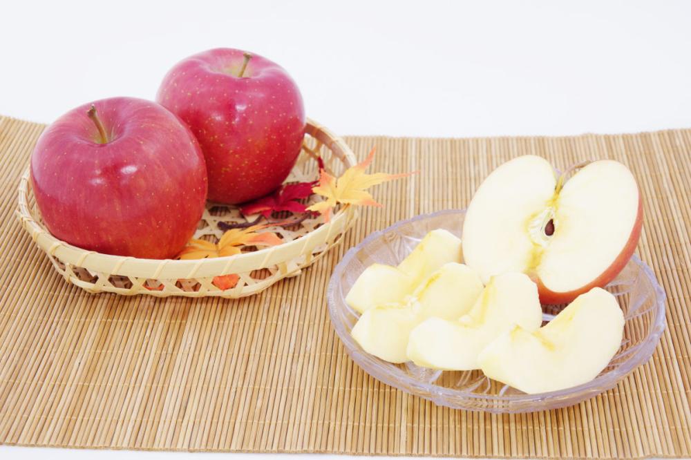 山形県東根市産　紅花ふじ　中玉　約１０ｋｇ（３６～４０玉入）【注文期限：2025年10月20日】