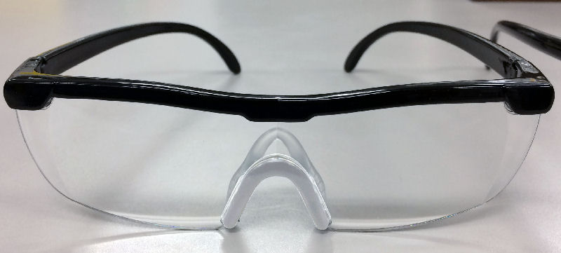 メガネ型拡大ルーペ　ブラック