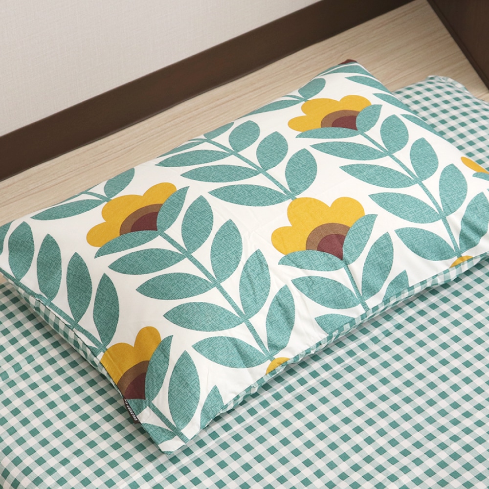 枕カバー　北欧フラワー　グリーン　４３×６３ｃｍ