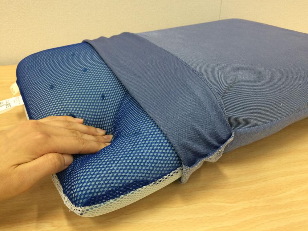 快適ひんやりリバーシブル枕　枕の高さ：ふつう