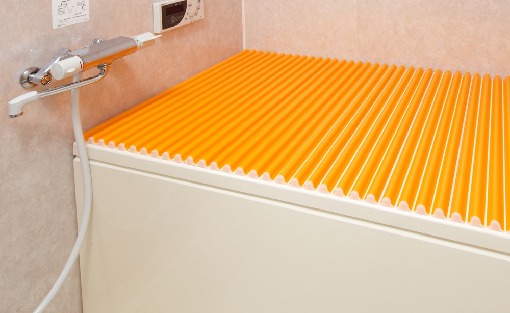 シャッター式風呂フタ　カラーウェーブ　Ｍ１１　幅１１１１×奥行７００ｍｍ　オレンジ