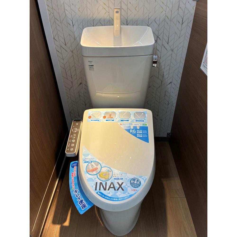 【展示品】　ＬＩＸＩＬ　トイレ（タンク別／手洗い有）　アメージュ＋ＲＧ２０便座　寒冷地用　ピュアホワイト