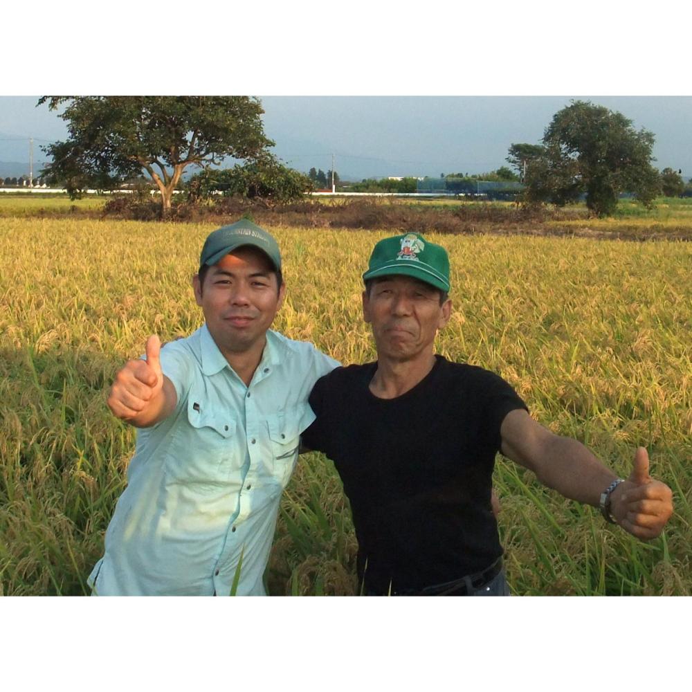 令和４年度　新潟県産　コシヒカリ玄米３０ｋｇ★炊き上がりが楽しみになる利兵衛の減農薬米