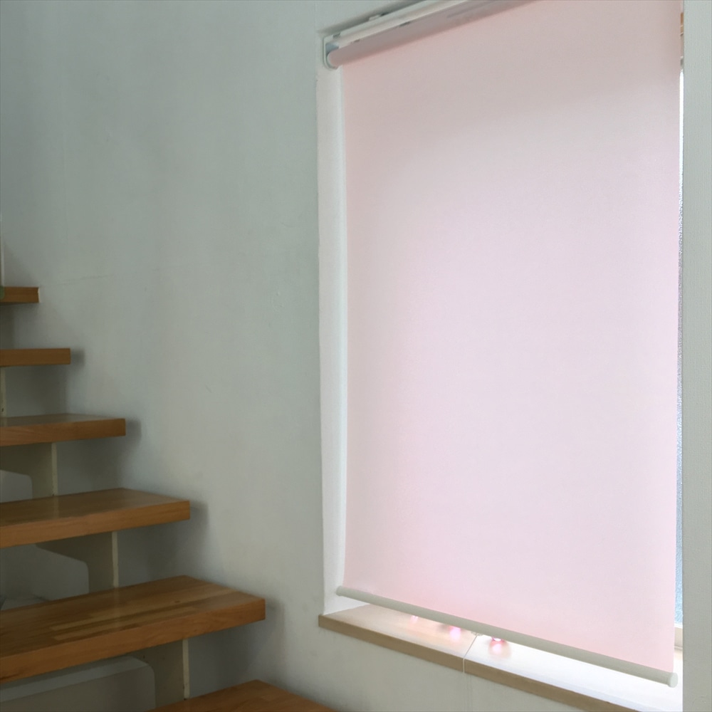 トーソー　オーダーロールスクリーンラビータＣ　スプリング式　幅９１～１３０高１８１～２２０ｃｍ