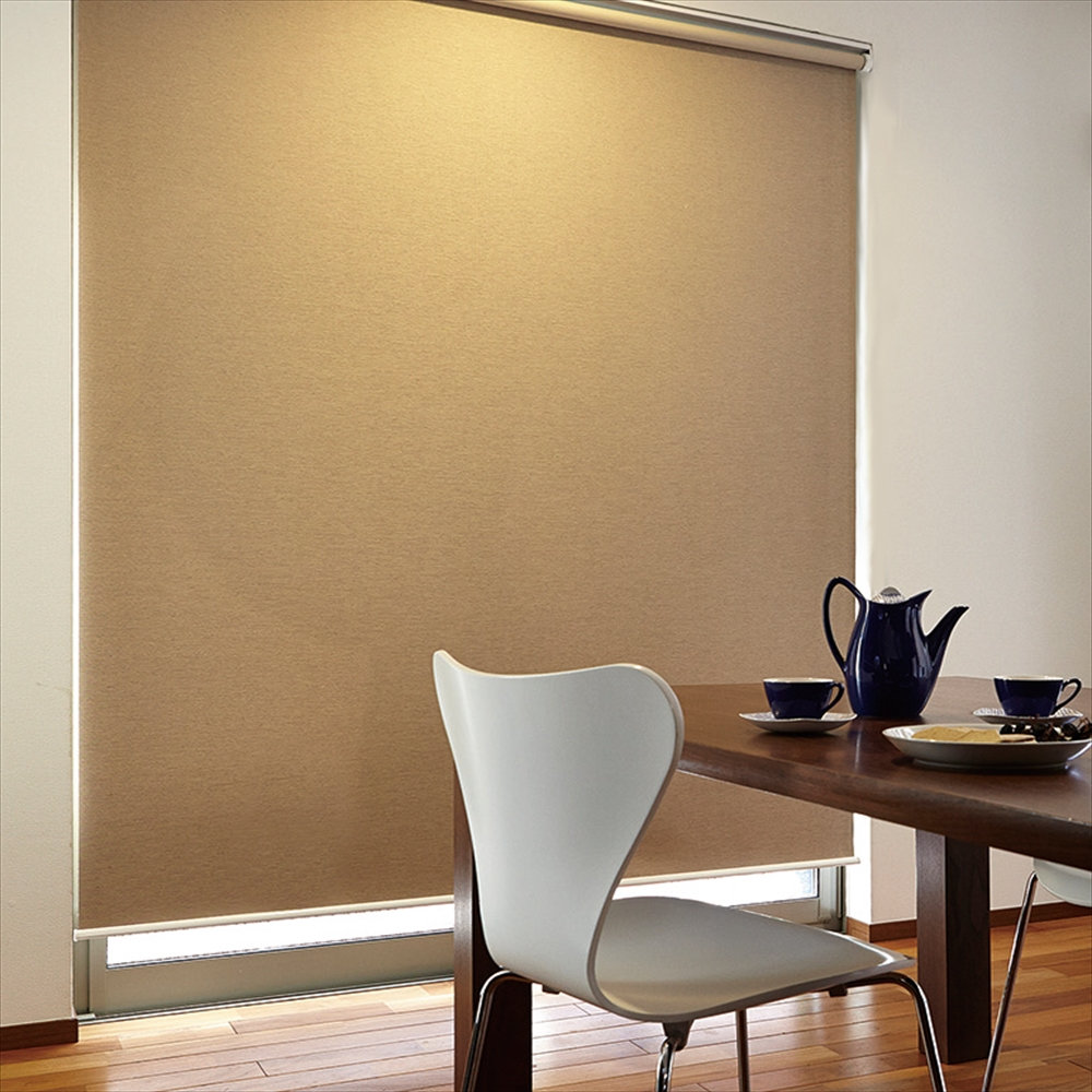 トーソー　オーダーロールスクリーンラビータＭ　スプリング式　幅６１～９０高１８１～２２０ｃｍ