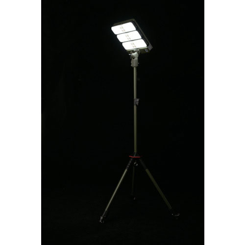 Wild Land ソーラー高輝度LED投光器_