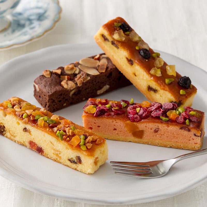 六本木アマンド　ＲＯＰＰＯＮＧＩ　ＣＡＫＥ　ＢＡＴＯＮ　六本木ケイクバトン　８本