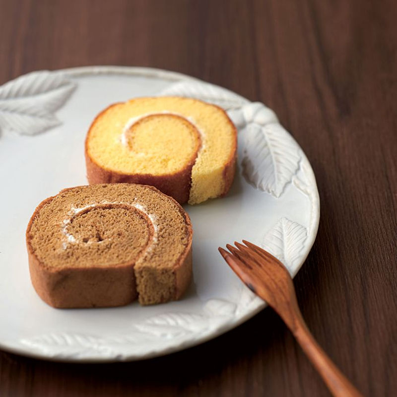 信州伊那つぐや　国産たまごを使ったたまごロールケーキ　コーヒー