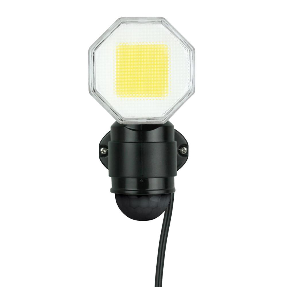 大進　人感ＬＥＤセンサーライト１灯　コンセント式