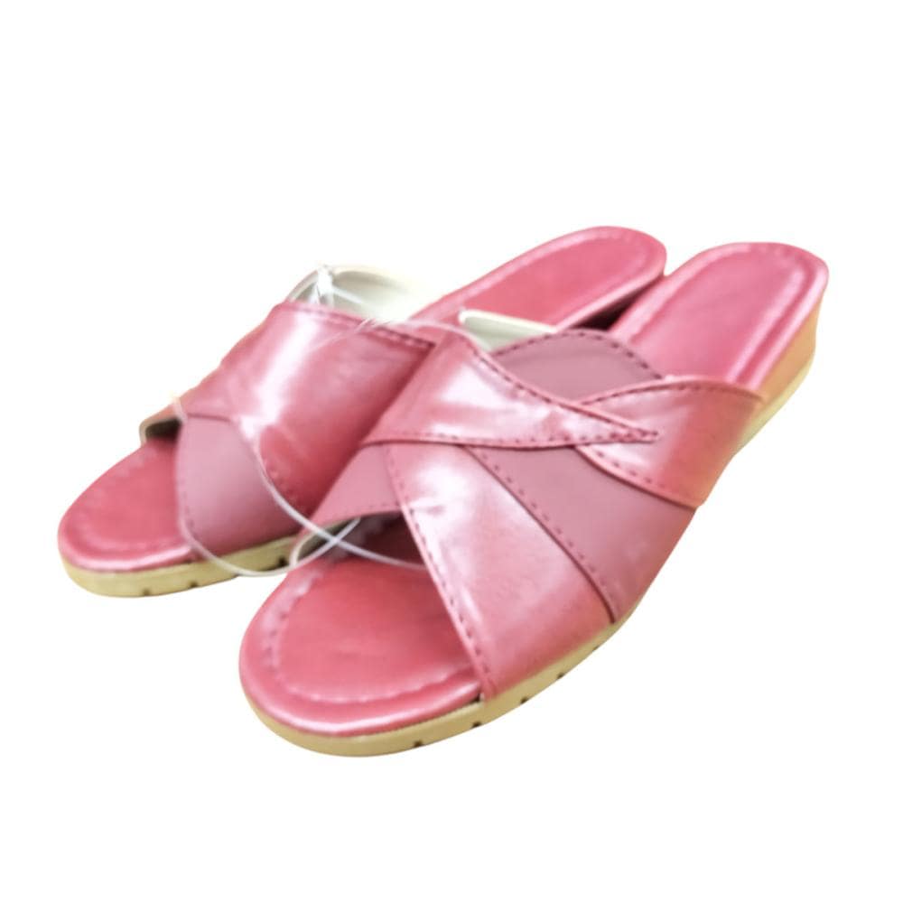 コメリ　婦人　前あきヘップサンダル　防滑　スパイク底　ＳＳ　２３～２４ｃｍ