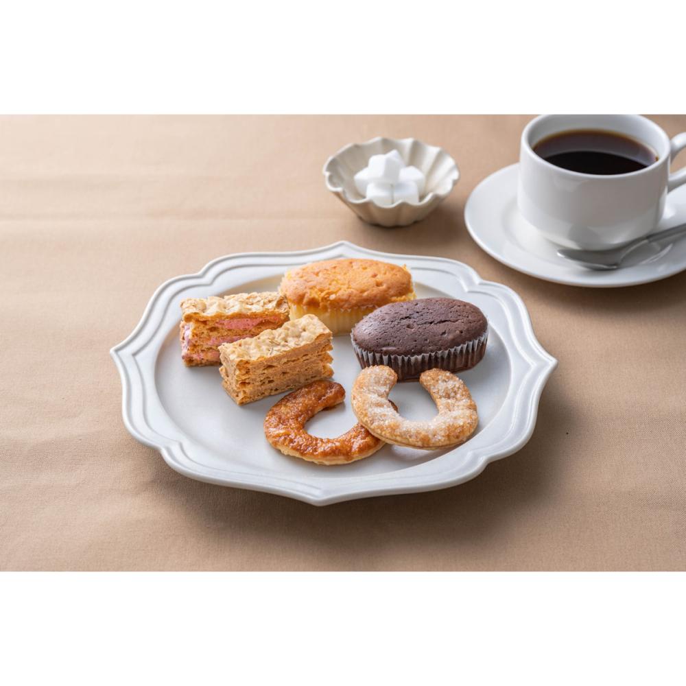 【母の日】ガトー・ド・ボワイヤージュ　横浜馬車道スイーツセレクション　１２個