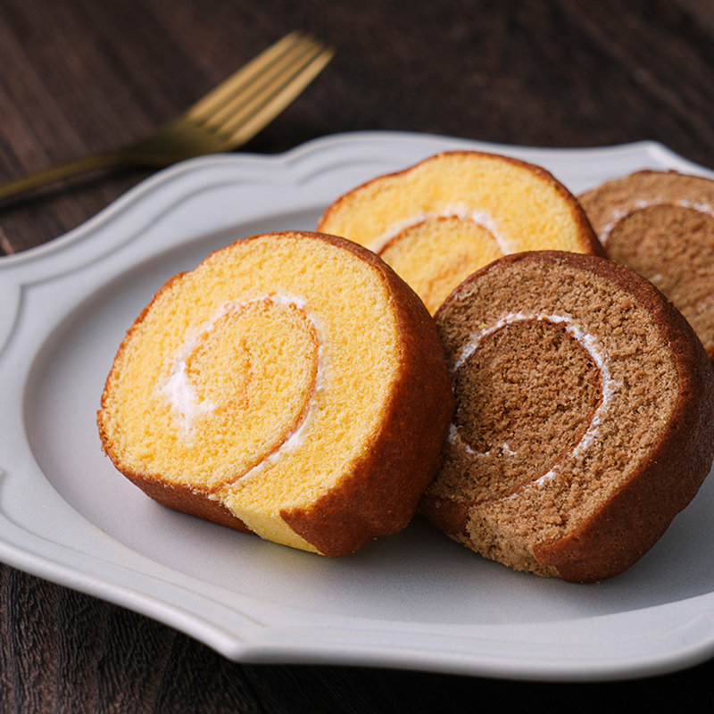 信州伊那つぐや　国産たまごを使ったたまごロールケーキ　２本セット【２６－２７】