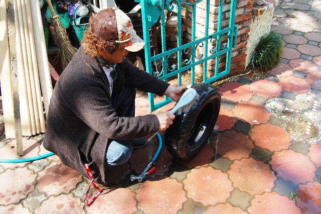 古タイヤ吊り鉢 リサイクル 作り方 身近な素材でdiyを楽しむ あなたがつくるステキなdiy